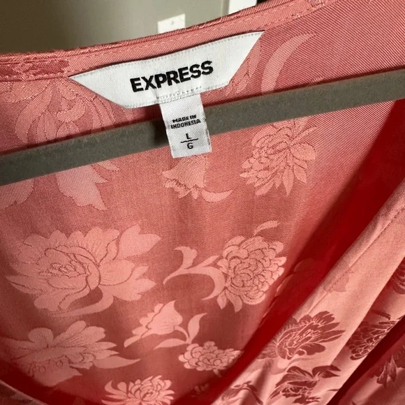 Express Rose-Pink Floral Wrap Blouse - Picture 5 of 5